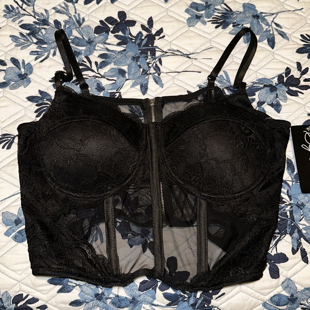 NWT Black lace ribbed cropped corset